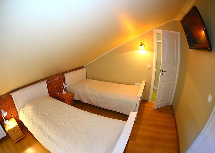 Han/Misafirhane Moisa Ait